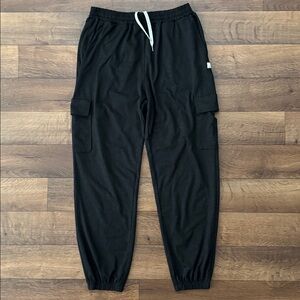 Vuori NO SIZE Boyfriend Cargo Joggers In Black Heather DreamKnit Comfy Fitness